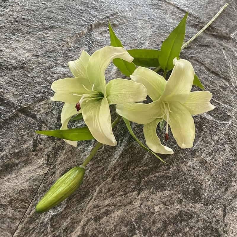 Artificial Lily Flowers for Bridal Handheld Bouquet 5 Artificial Lily Flowers for Bridal Handheld Bouquet 14