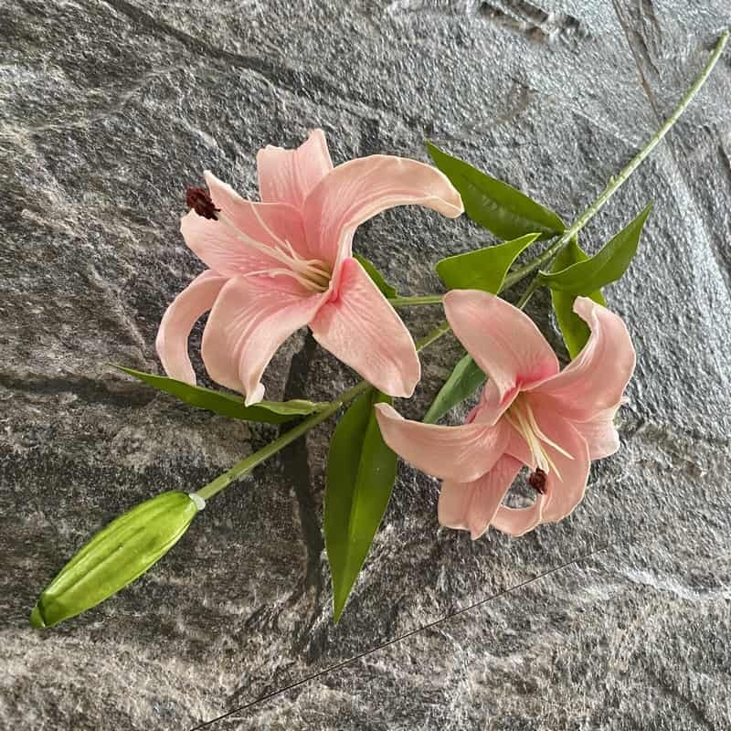 Artificial Lily Flowers for Bridal Handheld Bouquet 4 Artificial Lily Flowers for Bridal Handheld Bouquet 15