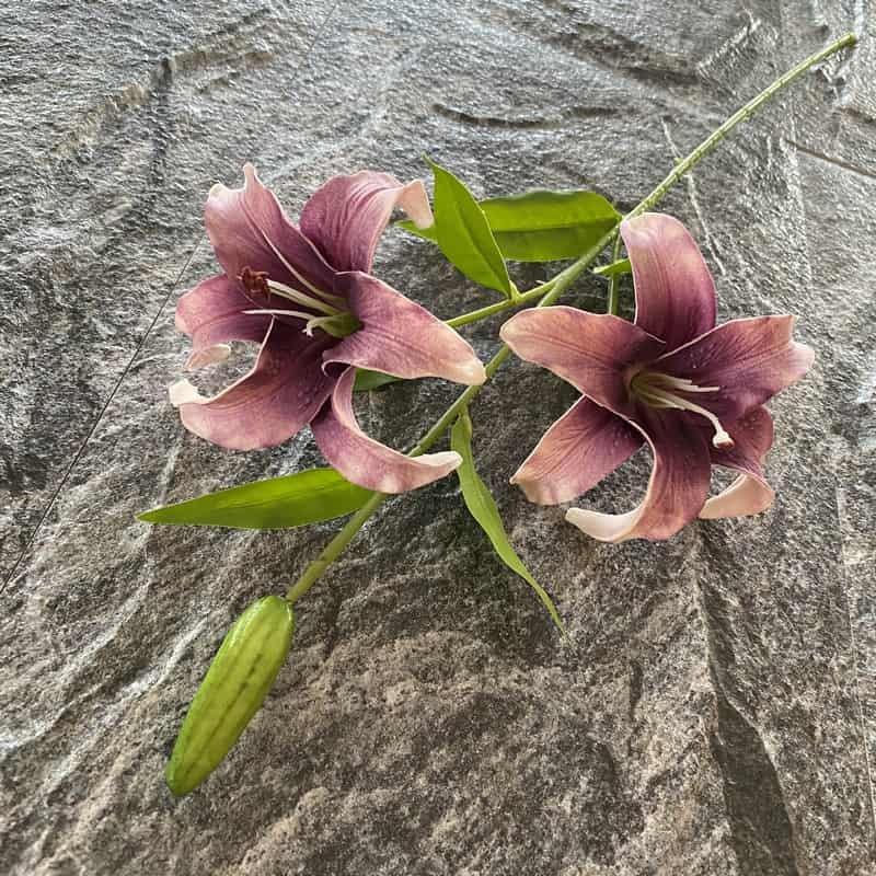 Artificial Lily Flowers for Bridal Handheld Bouquet 12 Artificial Lily Flowers for Bridal Handheld Bouquet 7