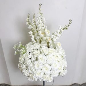 Artificial flower bouquet for hotel table