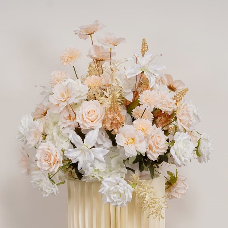 Silk Flower Arrangements Centerpieces for Wedding Table 35 Elegant and luxurious artificial flower centerpiece for weddings