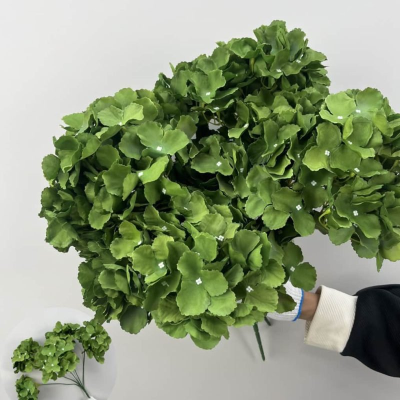 100 Kinds Green Artificial Flowers With Rose , Tulip , Monstera Deliciosa 155 green artificial flowers 2