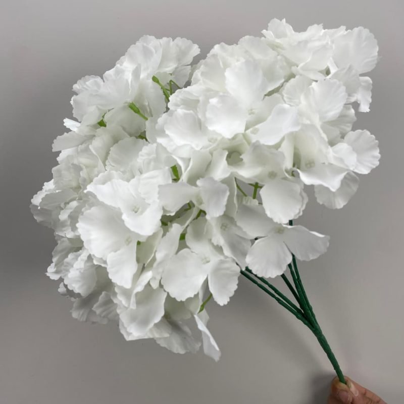white flowers artificial 75